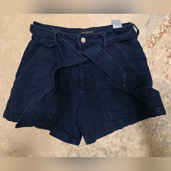Banana Republic Dark Blue Paperbag Safari Short Size 26/2 - Picture 1 of 5
